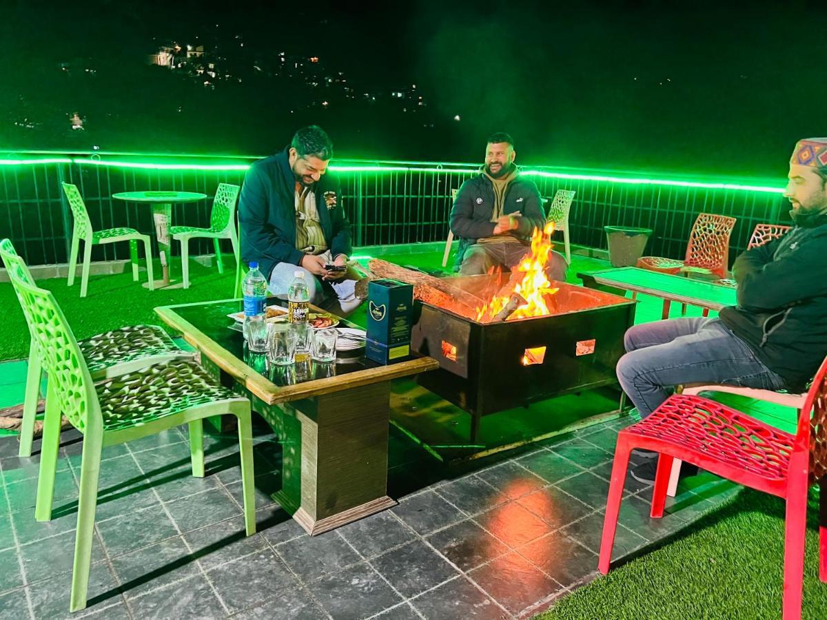 Hotel The Nest, Rooftop Cafe, Bonfire With A Sceneric Mountain View ماكليود غانج المظهر الخارجي الصورة